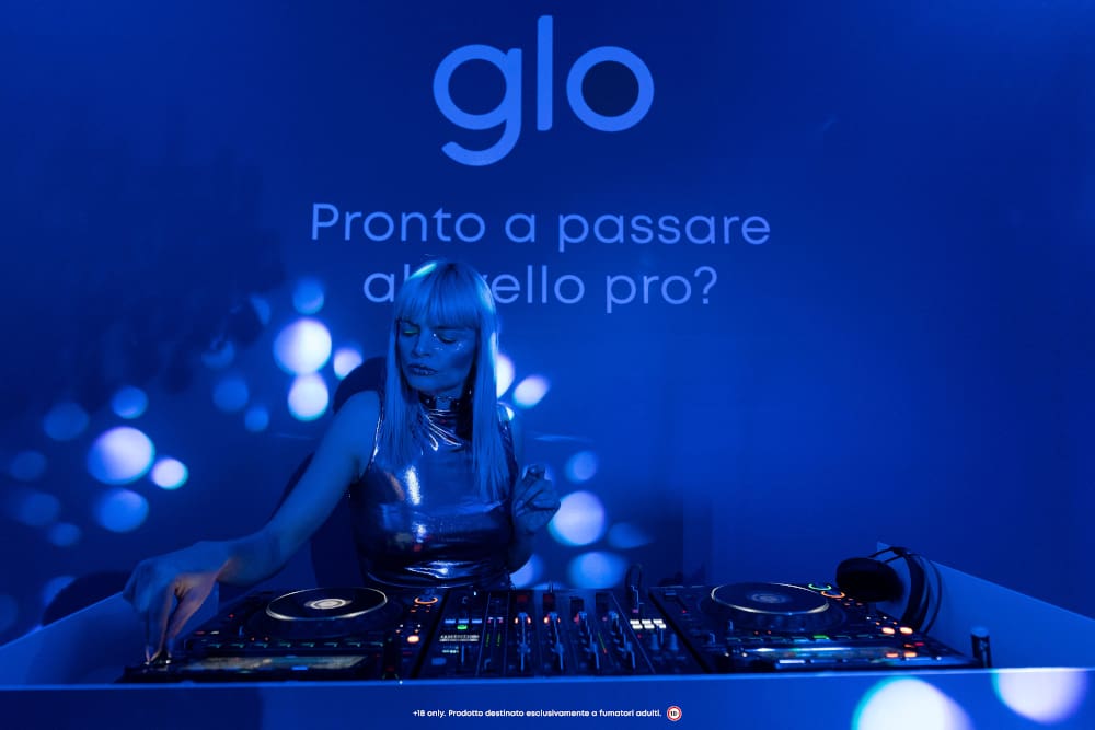 4 - glo HYPER PRO party Roma