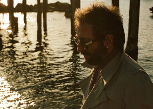 “Napoli Visionaria” (e con tanto groove): in anteprima la live session di Bassolino