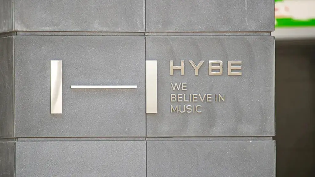 HYBE ha siglato un accordo di 10 anni con Universal Music Group