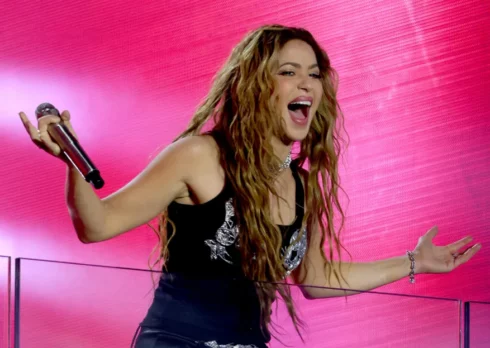 Shakira ha conquistato Times Square con un concerto a sorpresa