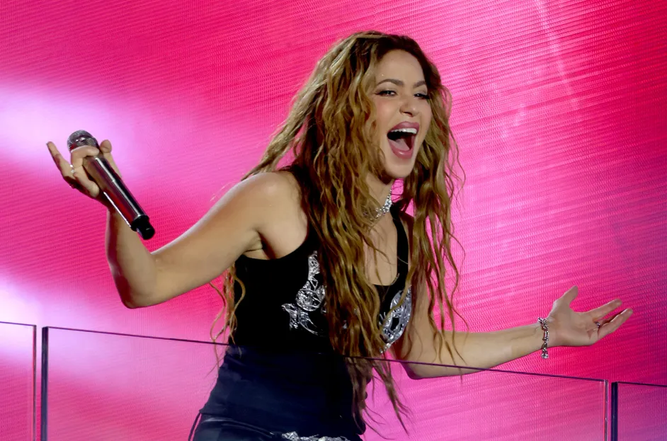 Shakira ha conquistato Times Square con un concerto a sorpresa