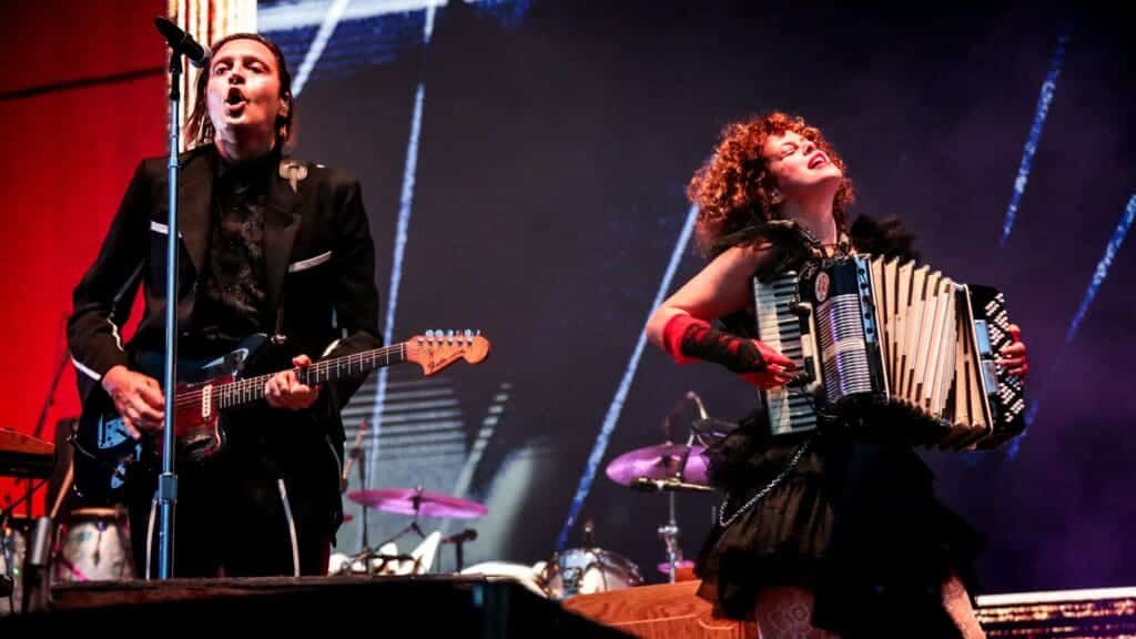 Il nuovo album degli Arcade Fire uscirà a maggio