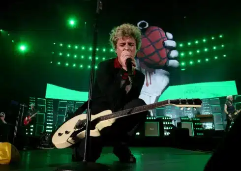 I Green Day hanno cambiato il testo di “American Idiot” contro Elon Musk
