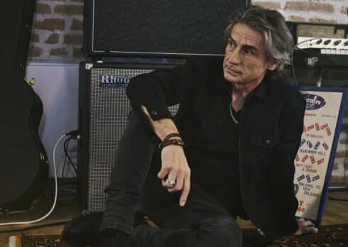 Ligabue e i 30 anni di “Buon Compleanno Elvis”: «Né morto, né X, mi sento vivo finché posso suonare»