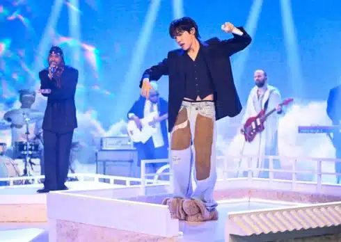 Il debutto di j-hope da Jimmy Fallon: «Mi piacerebbe collaborare con Kendrick Lamar»