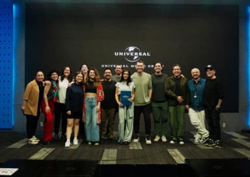 Elettra Lamborghini firma con Universal Music México