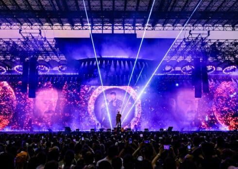 The Visual Innovation Behind Cesare Cremonini’s sold-out Italy 2025 Tour