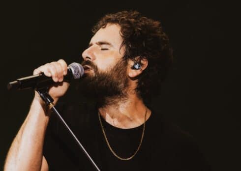 Tommaso Paradiso torna live nel 2026