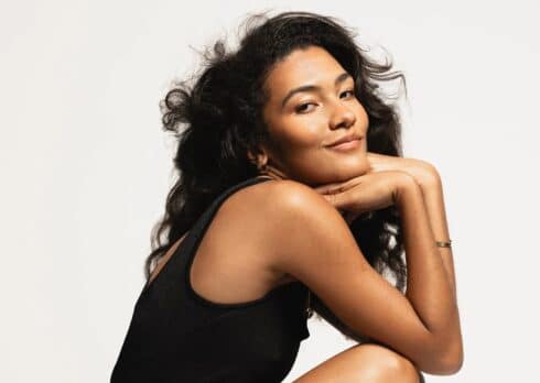 Brit Awards 2026: tra le nomination ci sono Olivia Dean e Lola Young